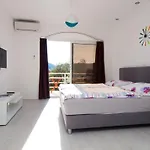 Apartmán F & P *